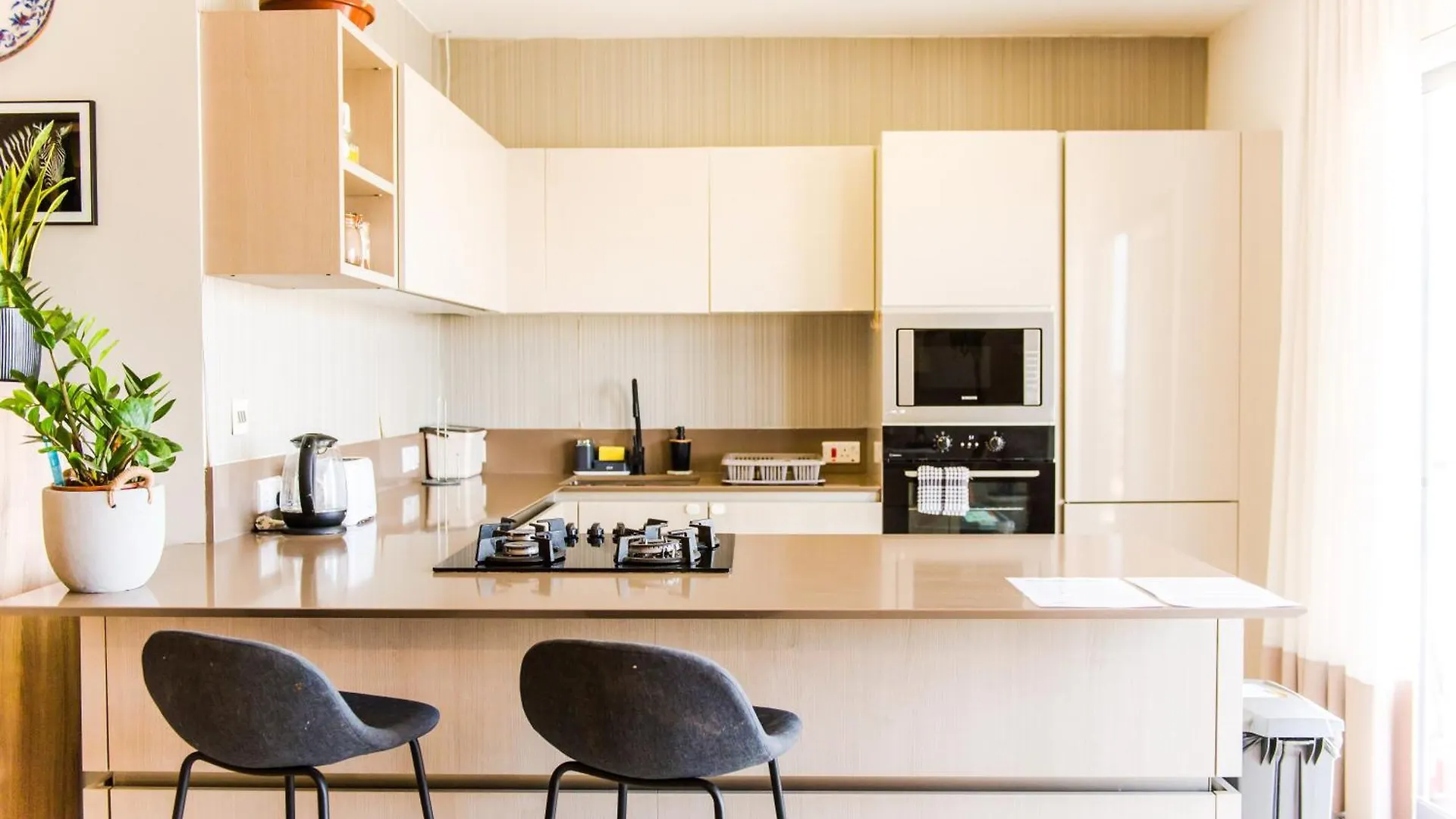 Mediterranean Abode - Spacious Apartment In Swieqi Is-Swieqi